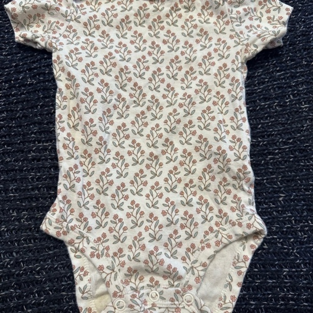 Little Planet by Carter’s Organic Cotton Floral Bodysuit 9M